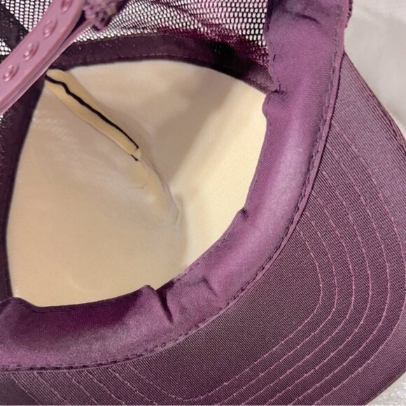Vintage 1987 Burgundy Western Canadian Hockey Tourney Mesh Back Trucker Hat - Picture 8 of 11